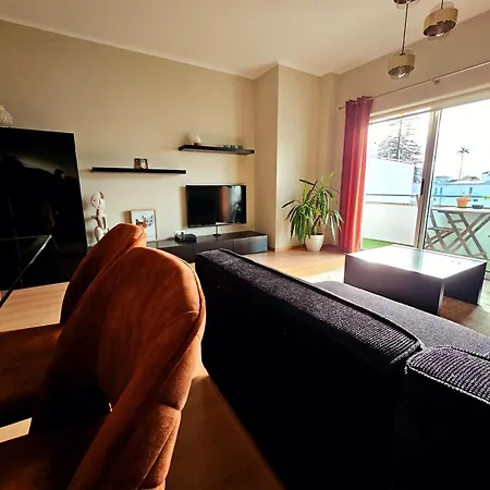 Cantinho Da Whiska 蓬塔德尔加达