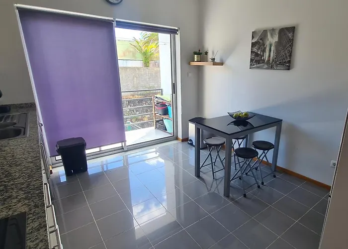 Cantinho Da Whiska Ponta Delgada (Sao Miguel)